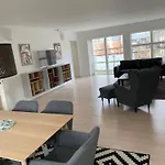 VIKTORIAGADE, 2 FULL BATHROOMs