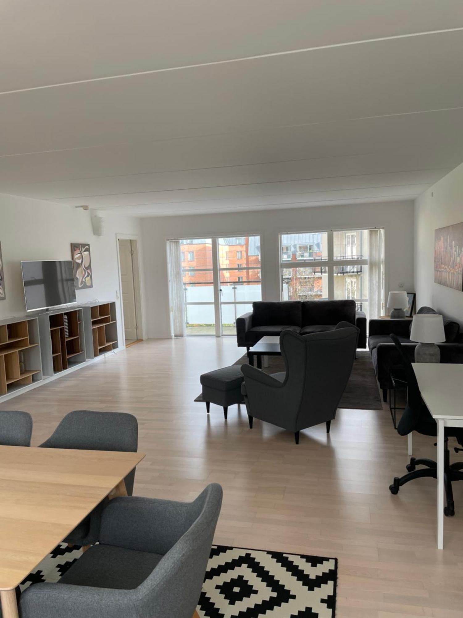 Lux Apartm, 2 Full Bathrooms, 2tv Apartment *